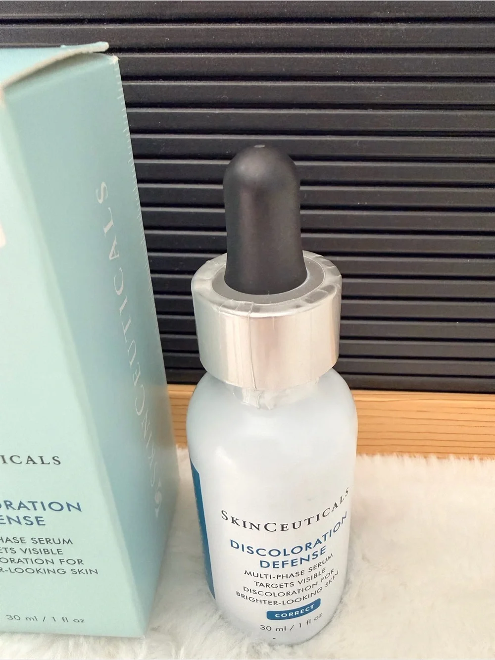 SkinCeuticals Discoloration Defense Serum 30ml New. Sealed.